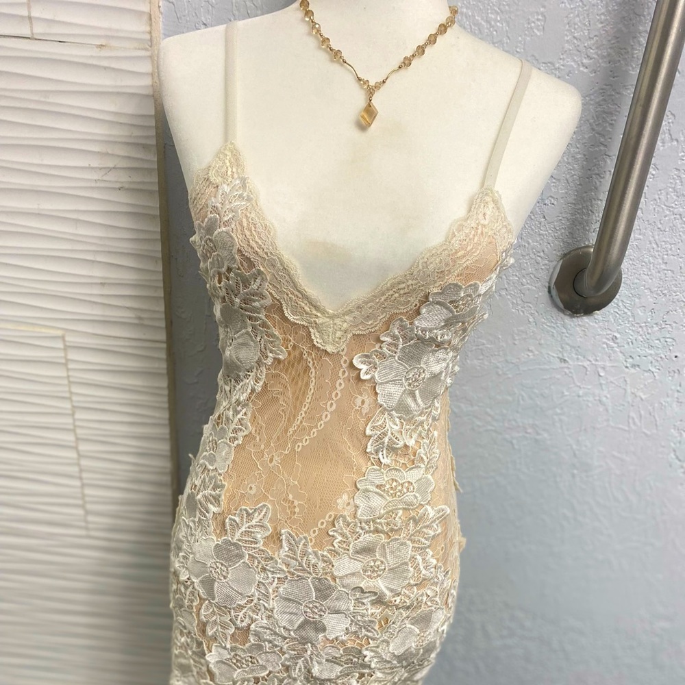 Nude Laced MIDI dress